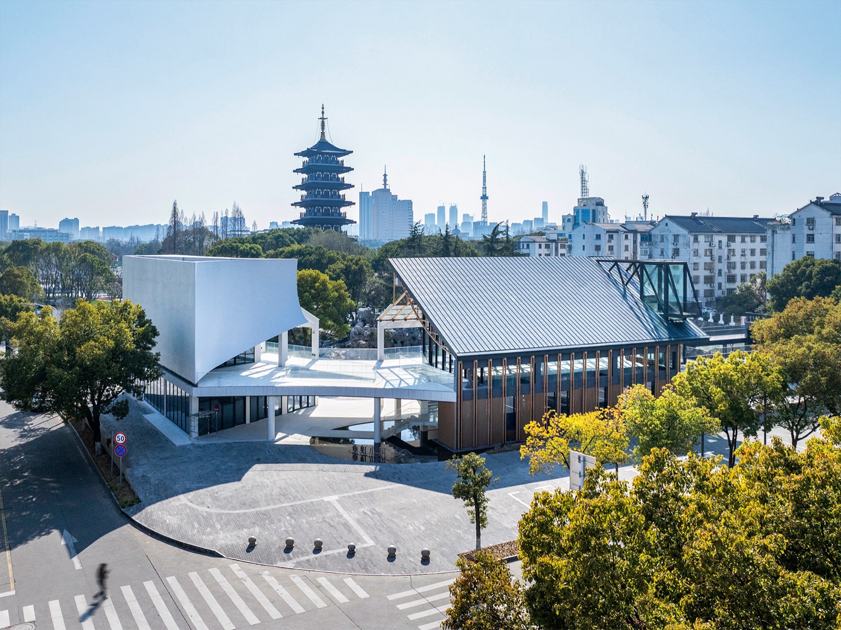 垂虹小筑:苏州吴江婚礼堂丨中国苏州丨南沙原创建筑设计工作室等多家单位-27