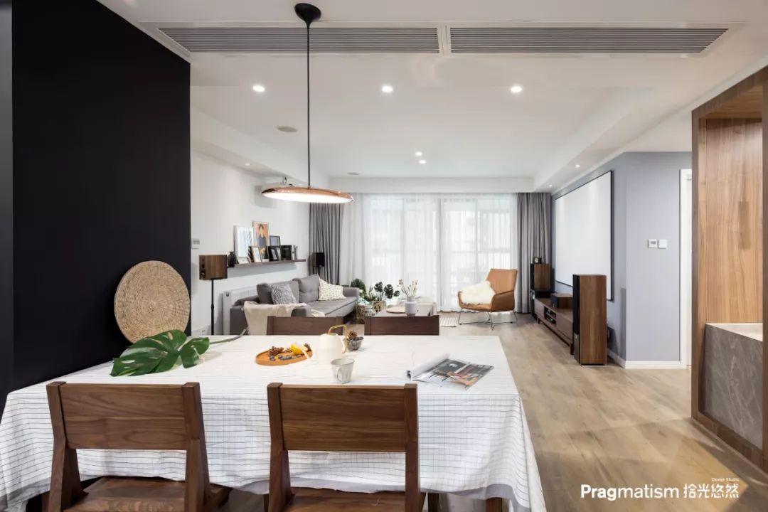 160 平大平层,三分离卫生间设计,影音娱乐与美食共享的空间-27