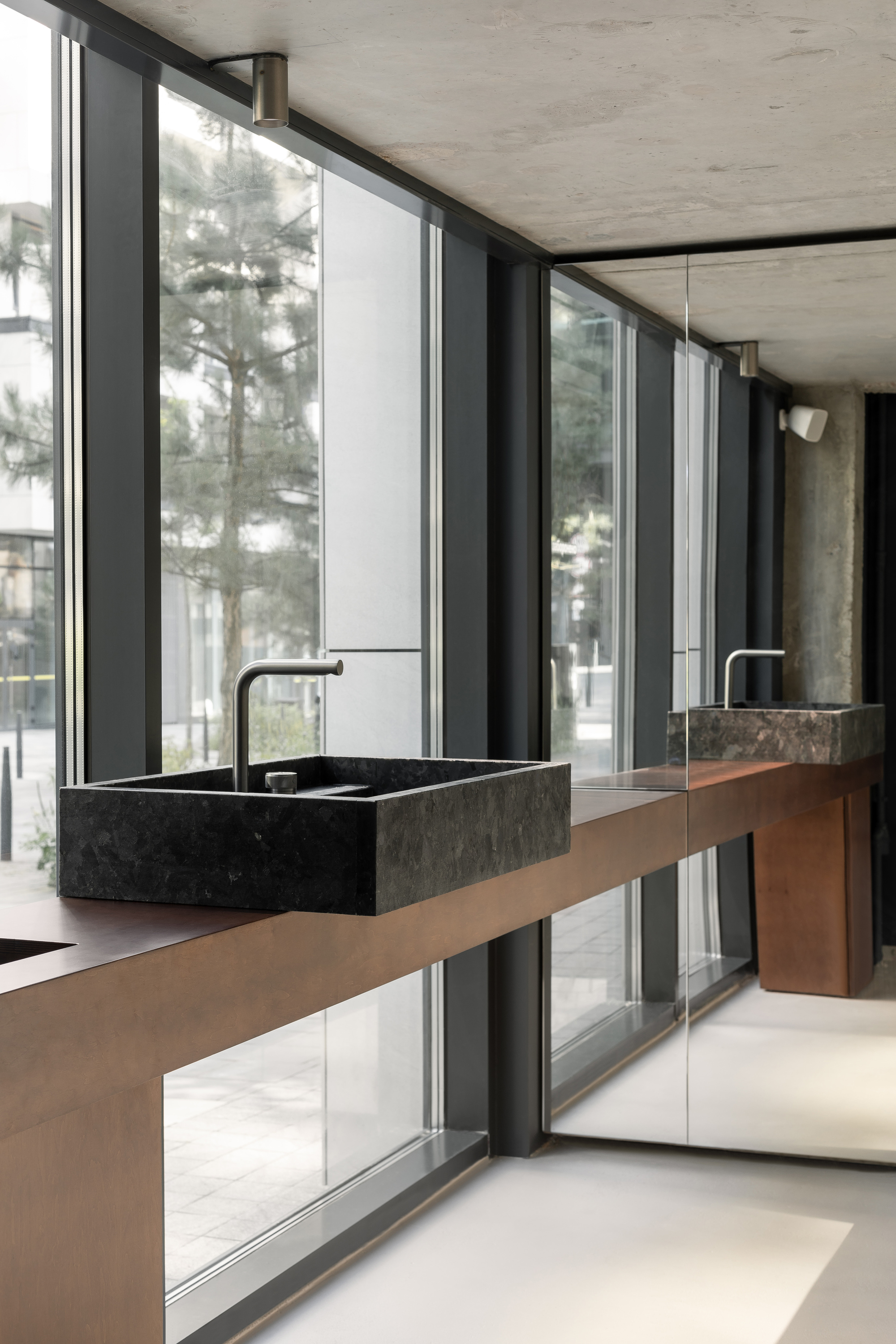 E·张力工作室（注：E·tension根据音译和合理推测意译组合得出，若E有特定含义需结合具体背景确定） 丨乌克兰基辅丨MAVA design-27