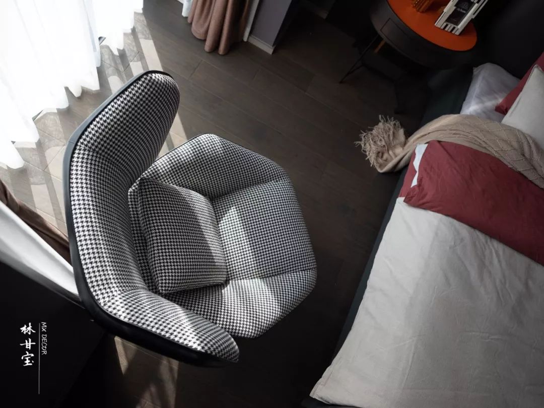 台州铭星装饰工程股份有限公司打造的上段大厦项目,设计风格现代简约,注重空间与人的情感交流-46