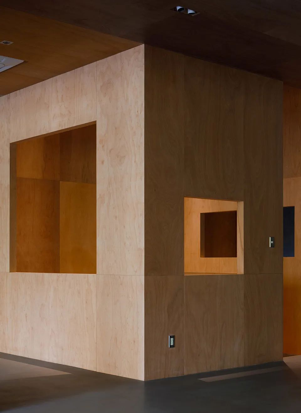 南京美术大厦 · 方庭与曲庭的融合设计丨中国南京丨MOU建筑工社-46