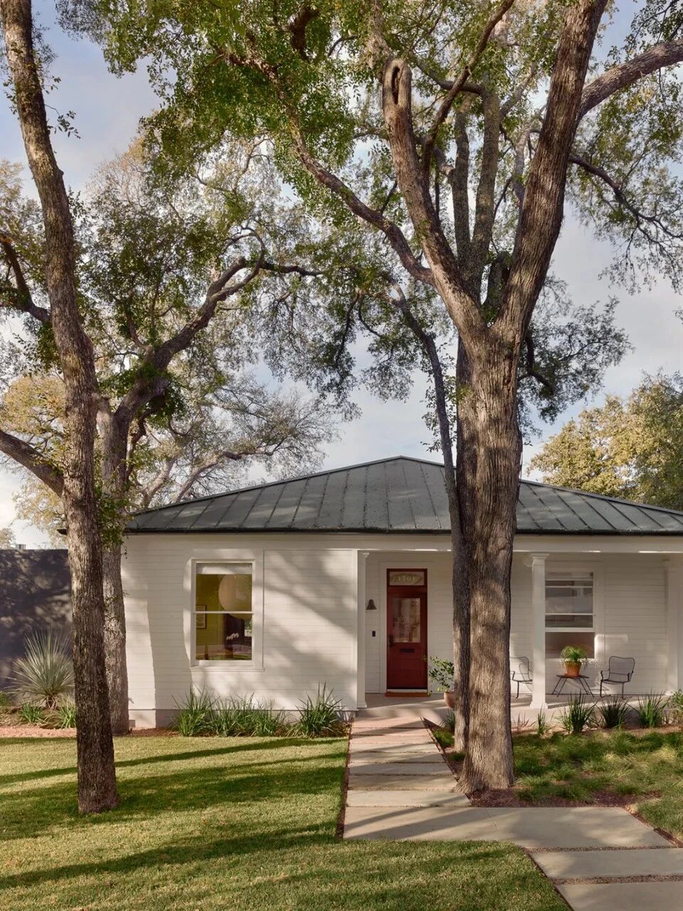 Holly Beth 奥斯汀百年住宅里的生活美学丨美国奥斯汀丨霍莉·贝丝·波特,安妮  劳里·格拉比尔,阿瑟·弗曼-4