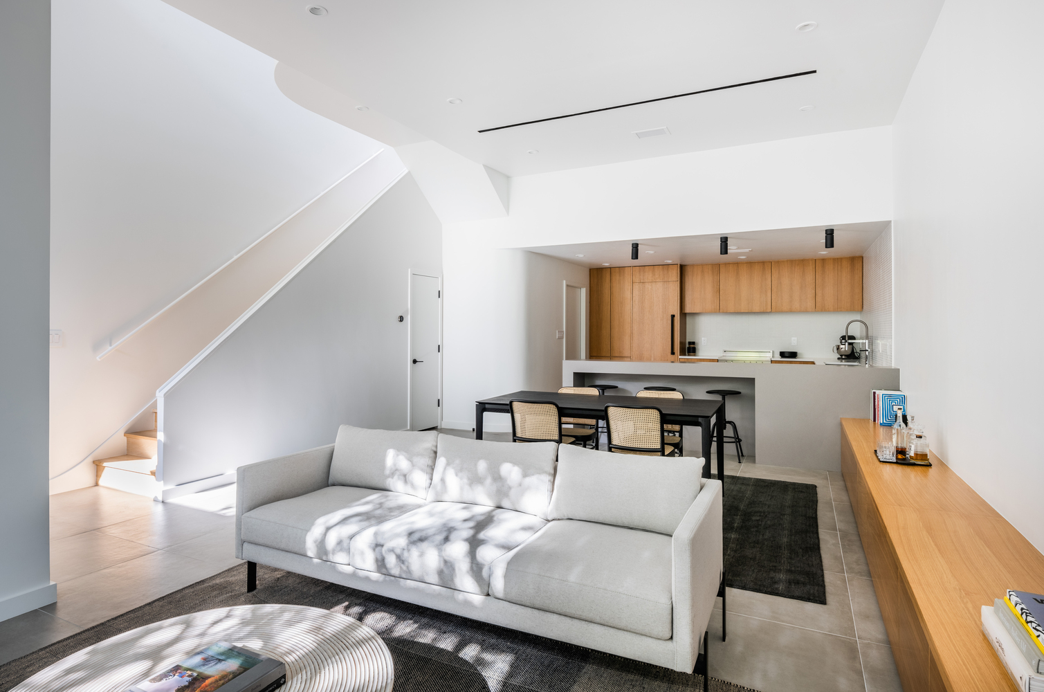 复古与当代的完美融合——Throckmorton 联排别墅翻新-27