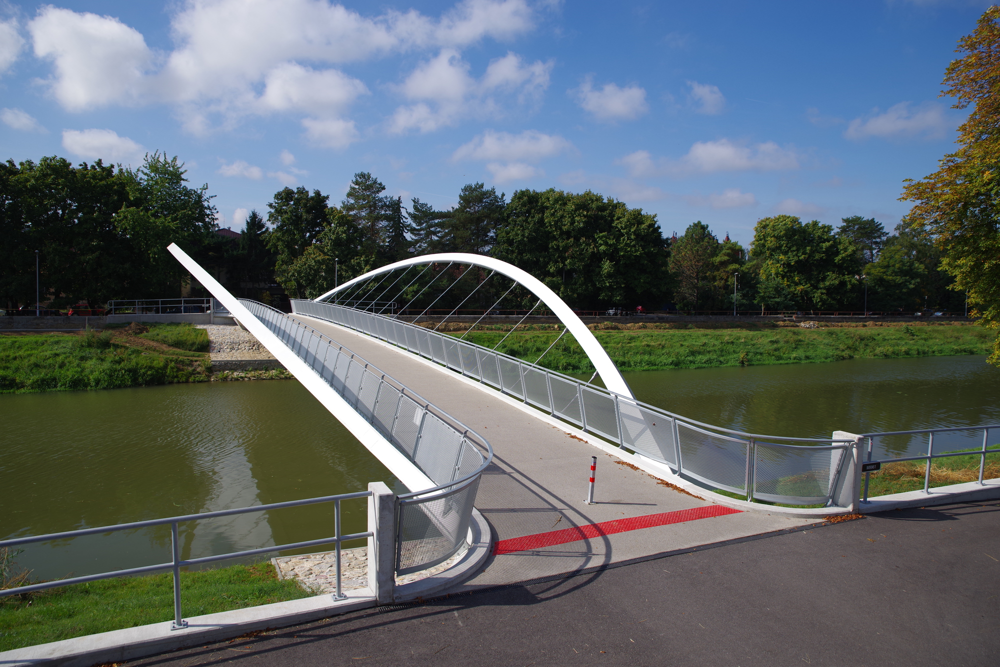  Kalvarsky Most - 横跨尼特拉河的自行车桥丨Kalvarsky Most - Cyclist Bridge across the River Nitra-2