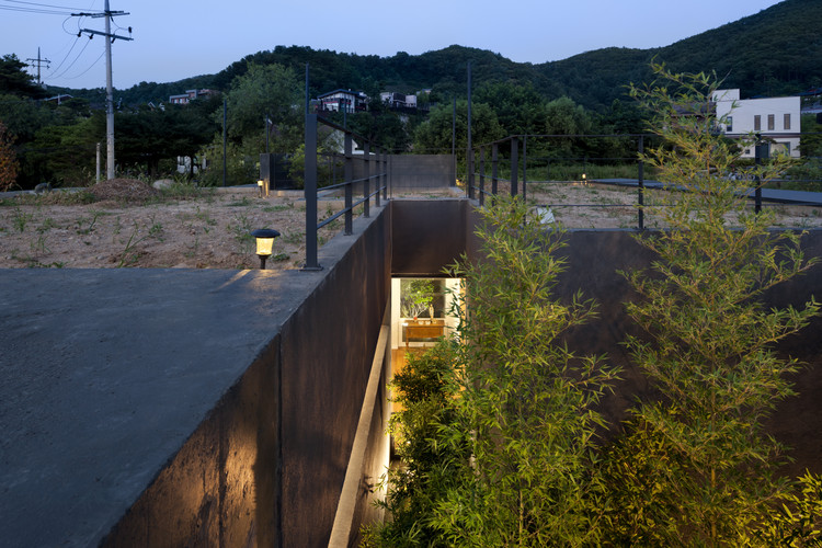 Moonhori Residence  a round architects-35