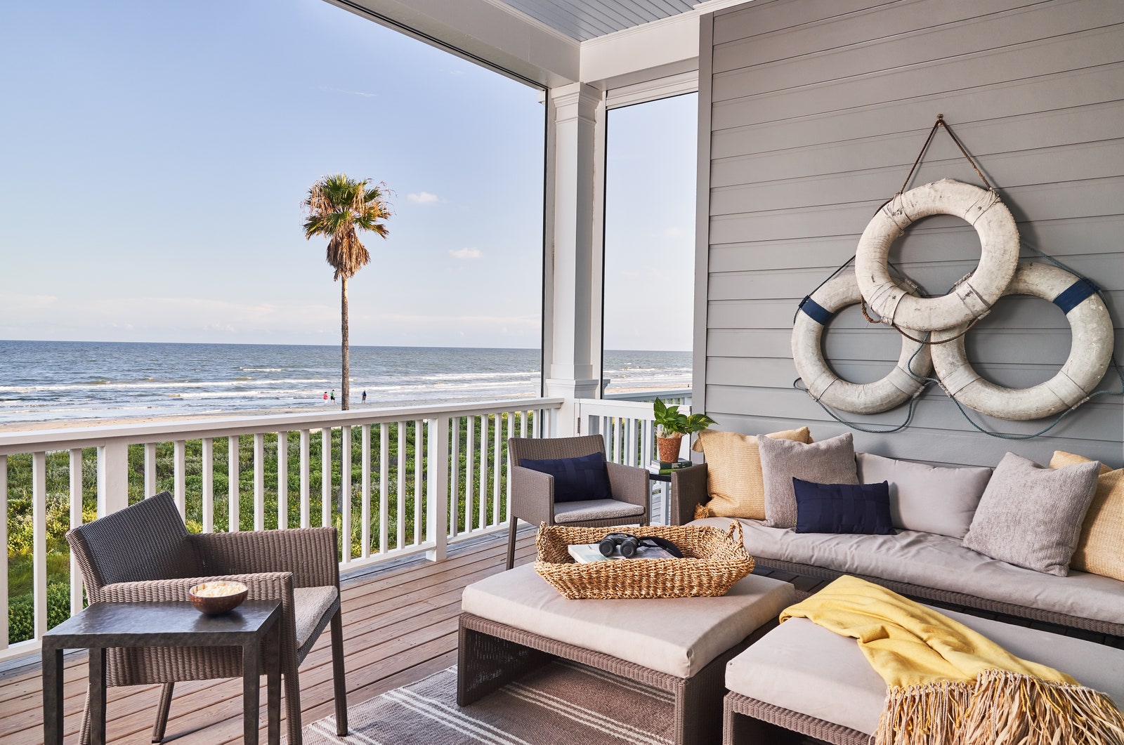 14 idées pour habiller élégamment son balcon cet été | AD Magazine-23