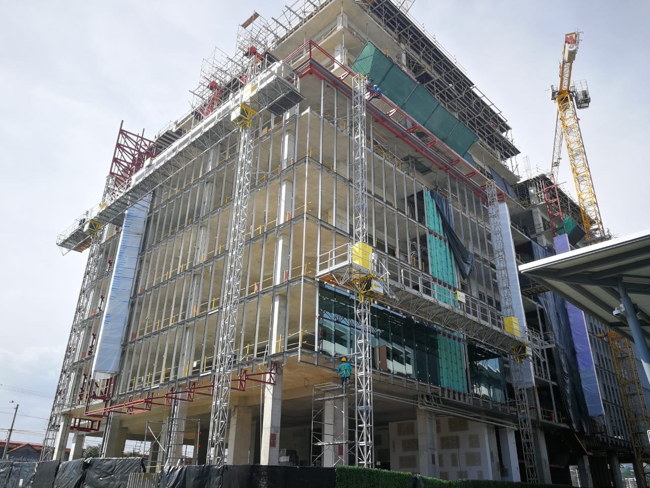 埃斯卡苏村中心大厦-12