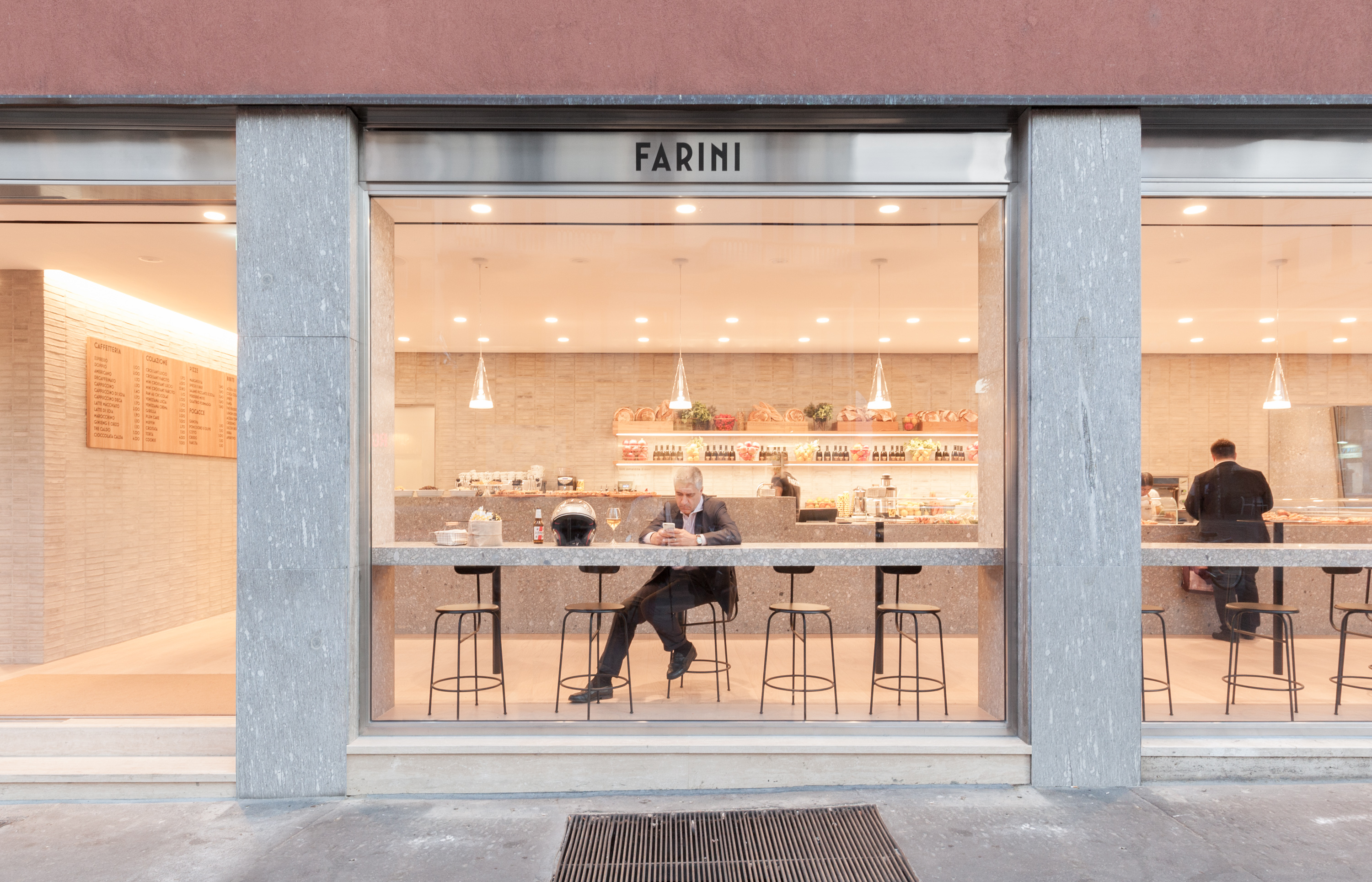 米兰 Farini 面包店-- 咖啡厅 打造多重视野的空间艺术-6