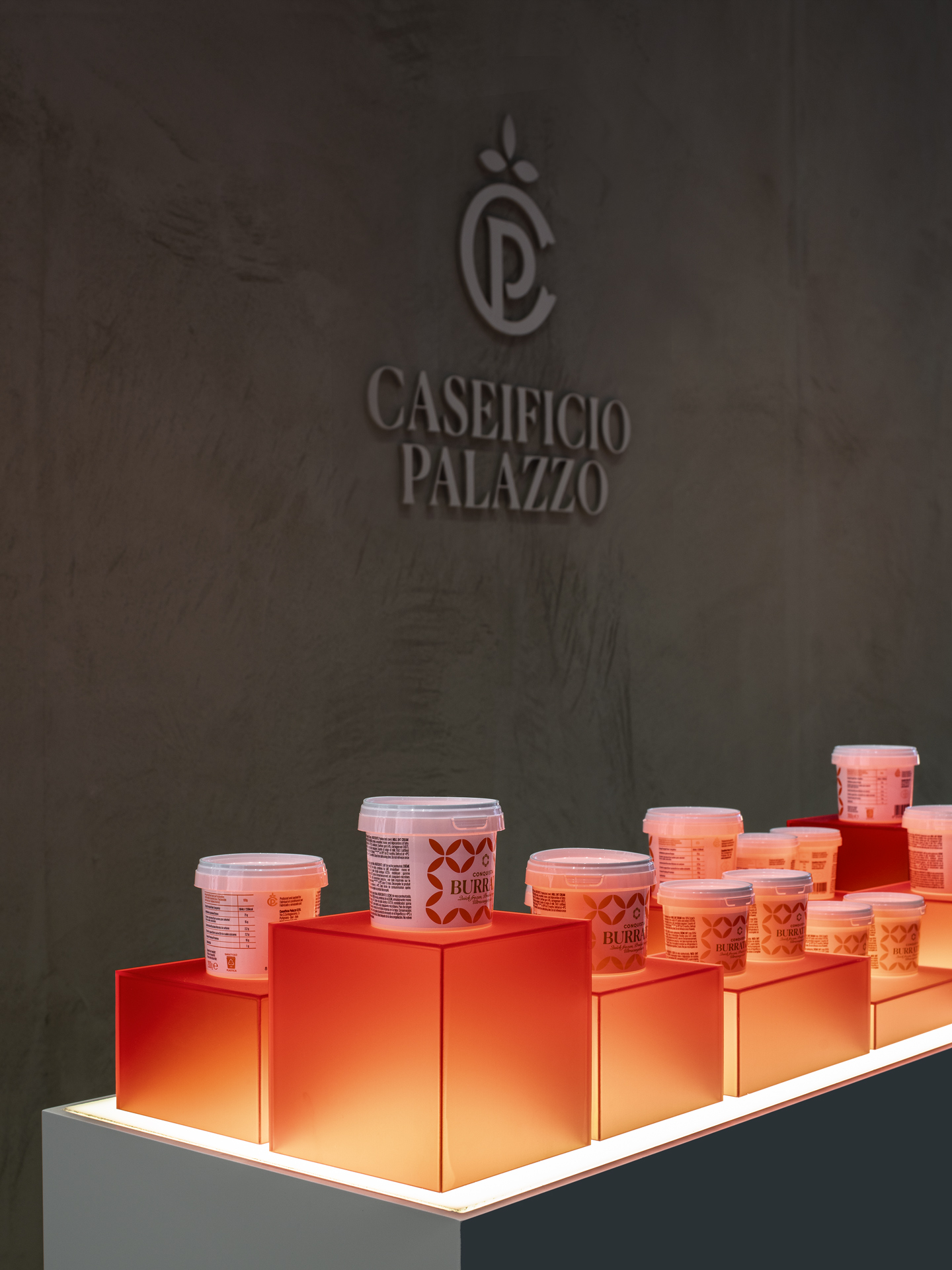 Urban Dairy · 现代化展示空间设计丨pc|< paolo cesaretti Arch-15