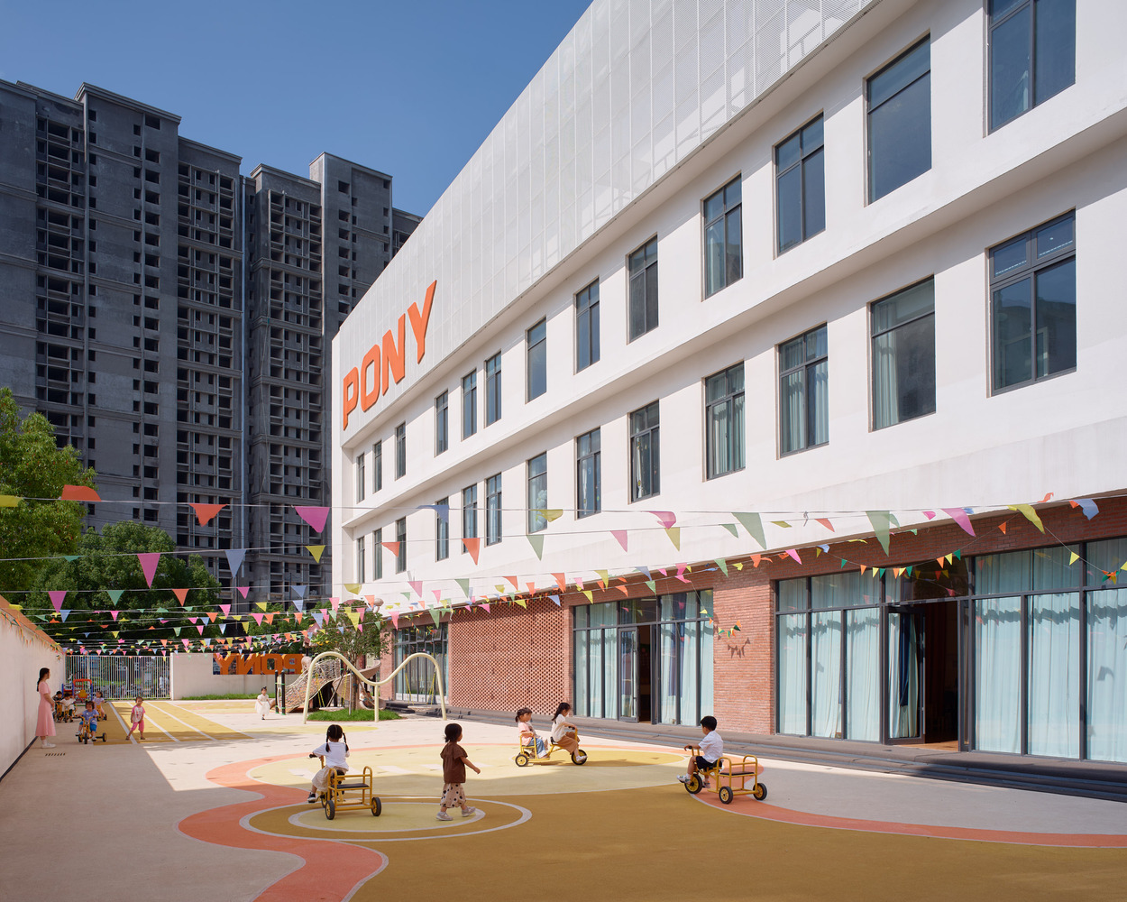 黄河南岸的“红璇玑带”小学丨中国河南-1