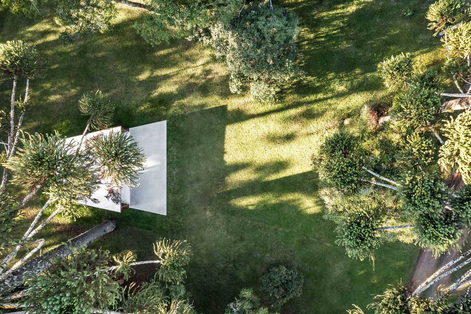 巴西玛丽亚卡塔琳娜教堂丨Canalli Arquitetura-15