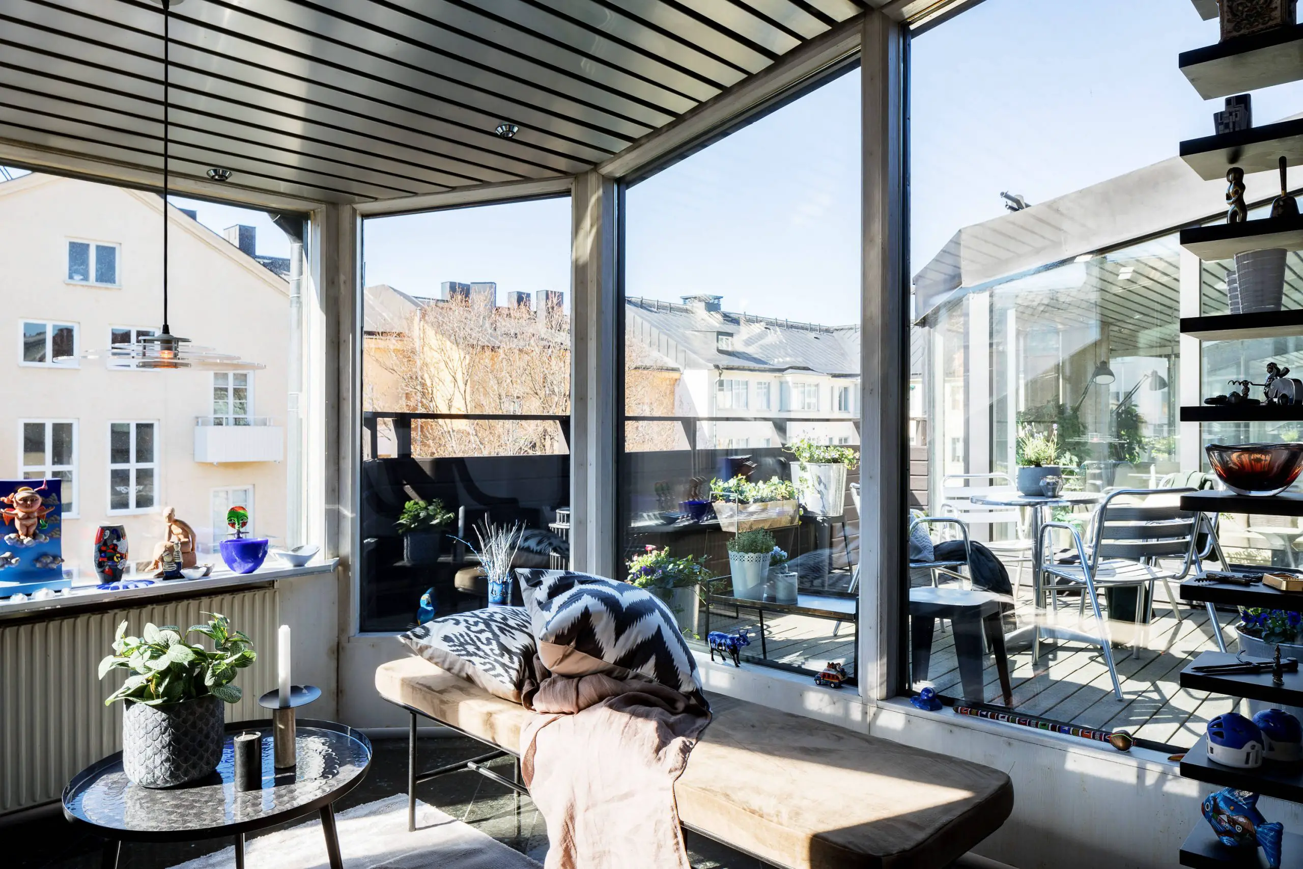 瑞典顶层复式公寓 | 露天阳台，60 年代设计风潮-10