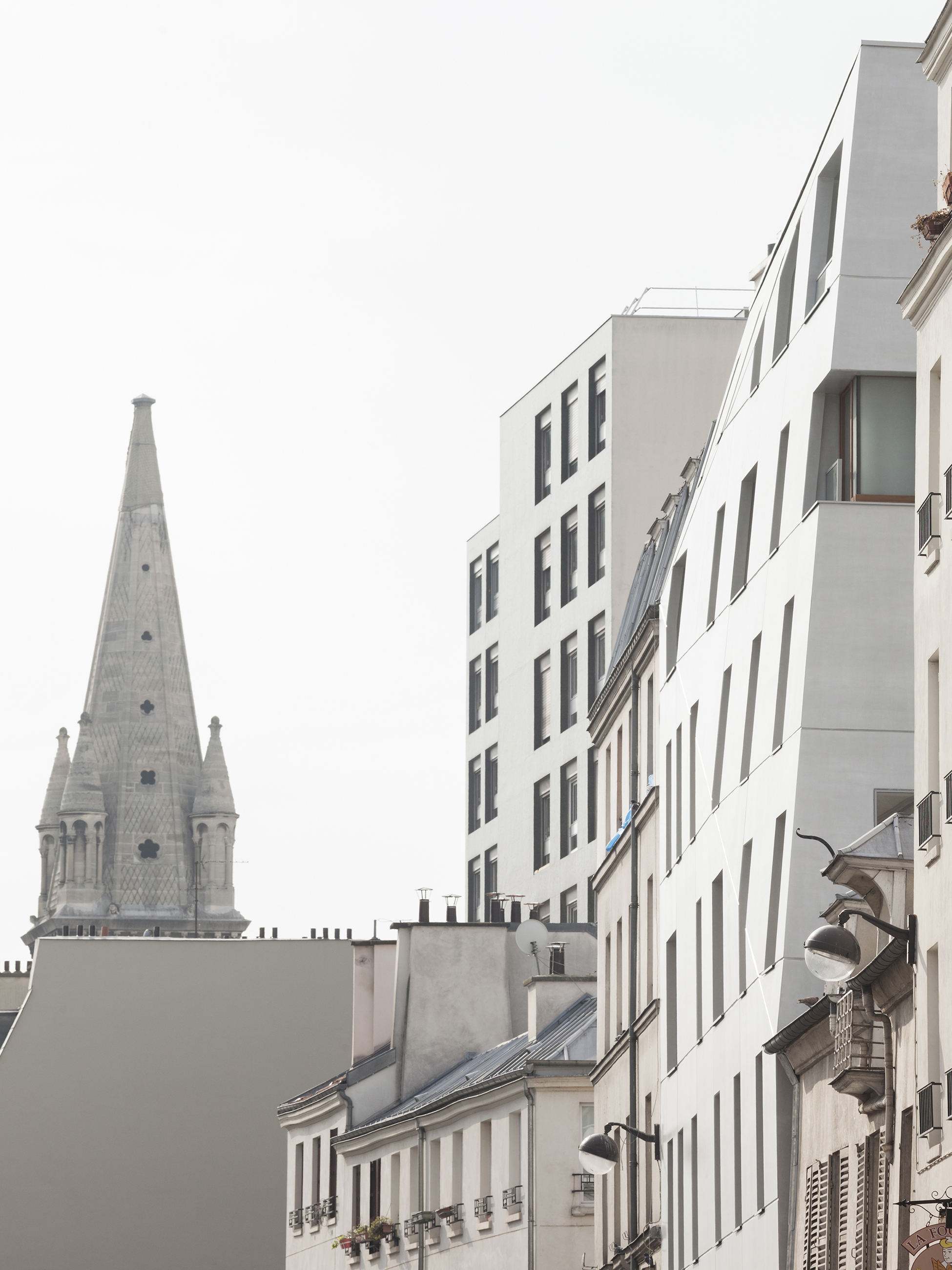 14 housing units 1 retail space rue saint maur paris 10-30