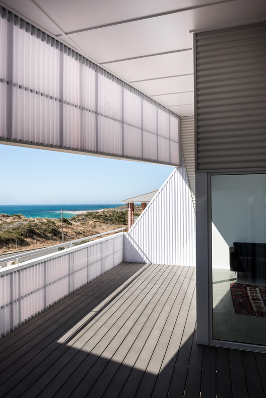Falcon Beach House iredale pedersen hook architects-61