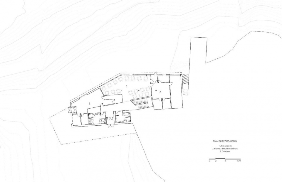 Bromont 山顶小屋 | 自然与人工的巧妙结合-53