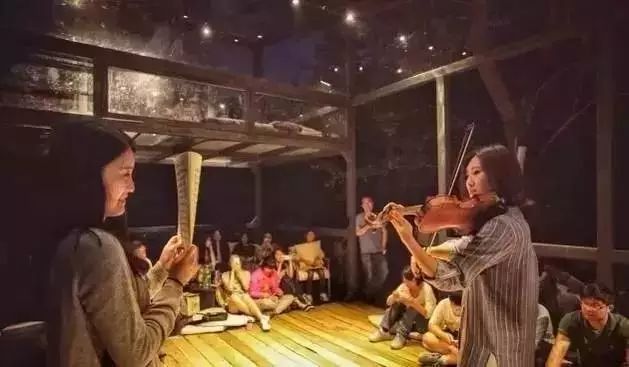 四个老男孩租下2500亩山谷,用集装箱搭出梦想中的家!-14