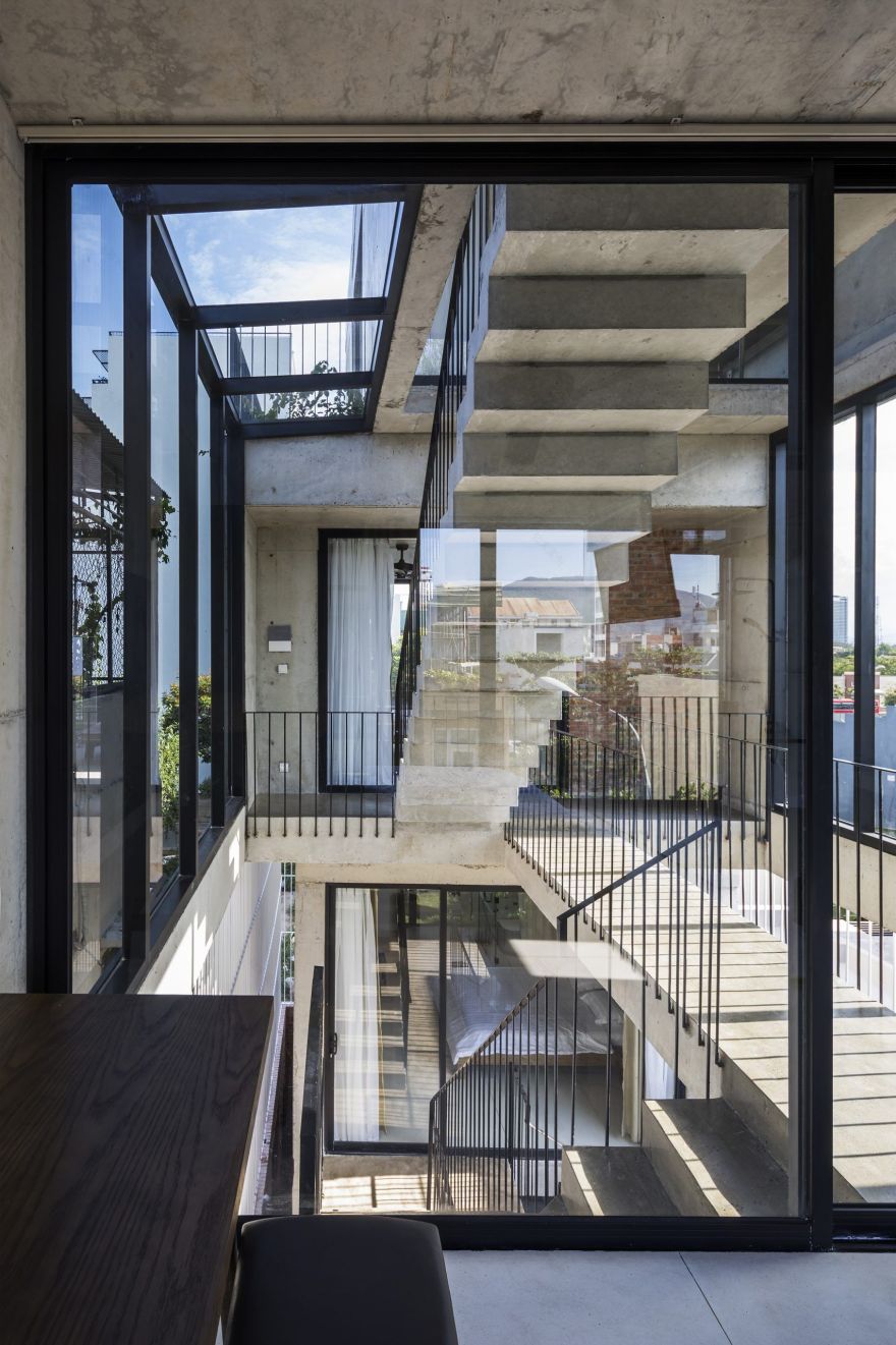 越南海滨四层混凝土住宅-54