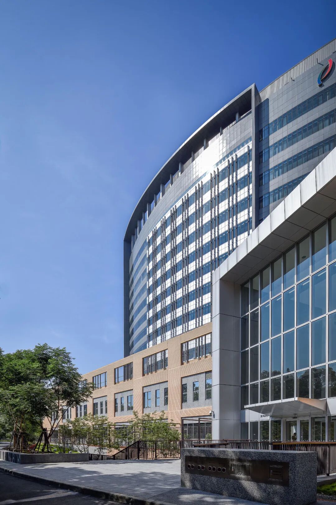 台湾大学医学院附设癌医中心医院丨中国台北丨JJP潘冀联合建筑师事务所-55