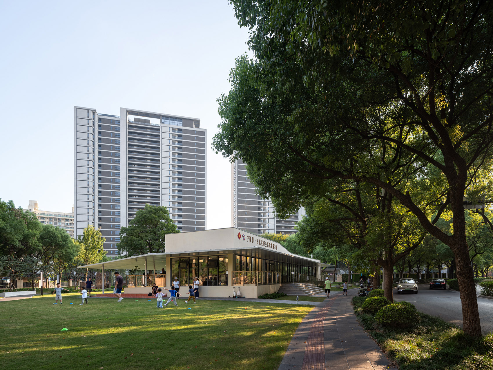 古北社区的两个公共服务站丨中国上海丨阿科米星建筑设计事务所,庄慎,任皓,唐煜,朱捷-3