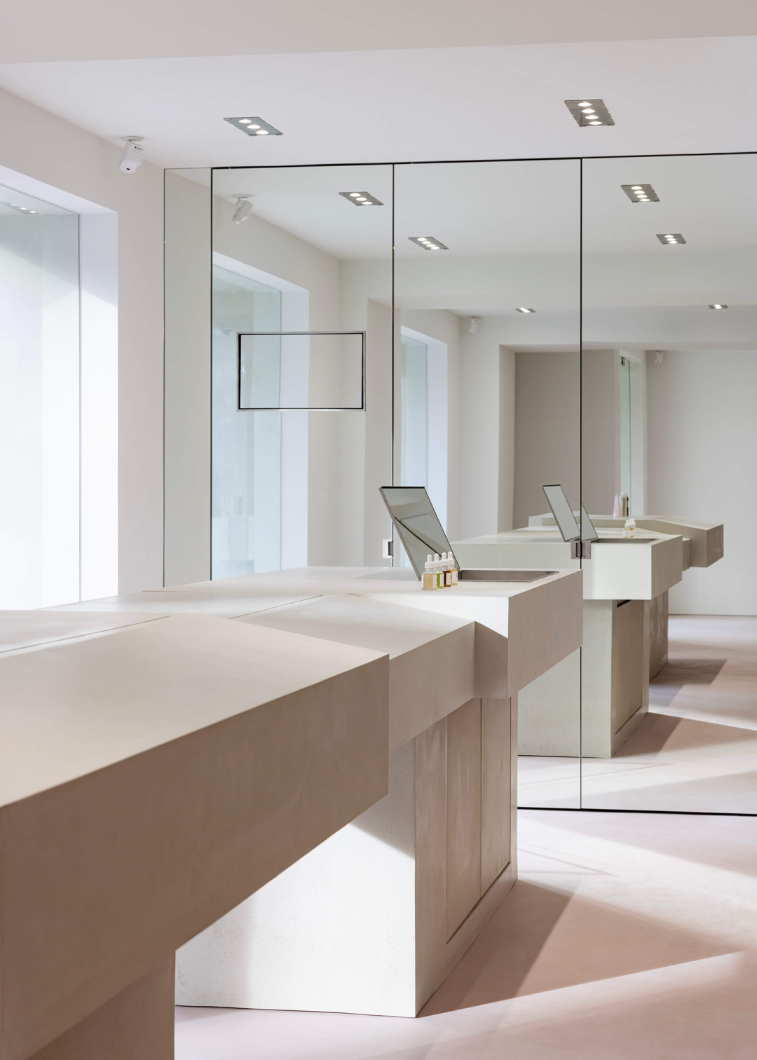 韩国  Creative Studio Unravel 10 个先锋设计 -5