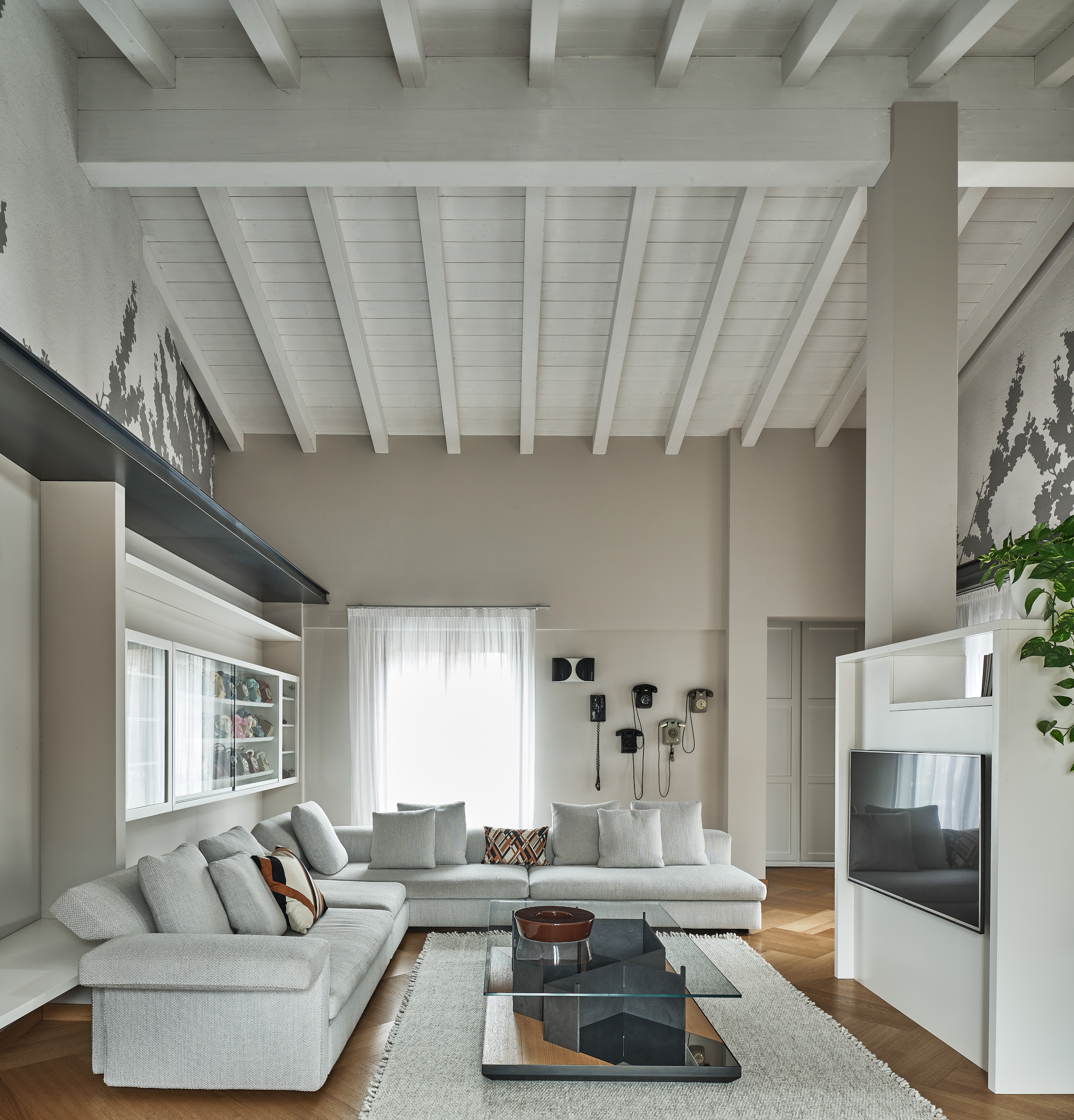 CasaCri 现代明亮家居设计丨Mariani collection-11