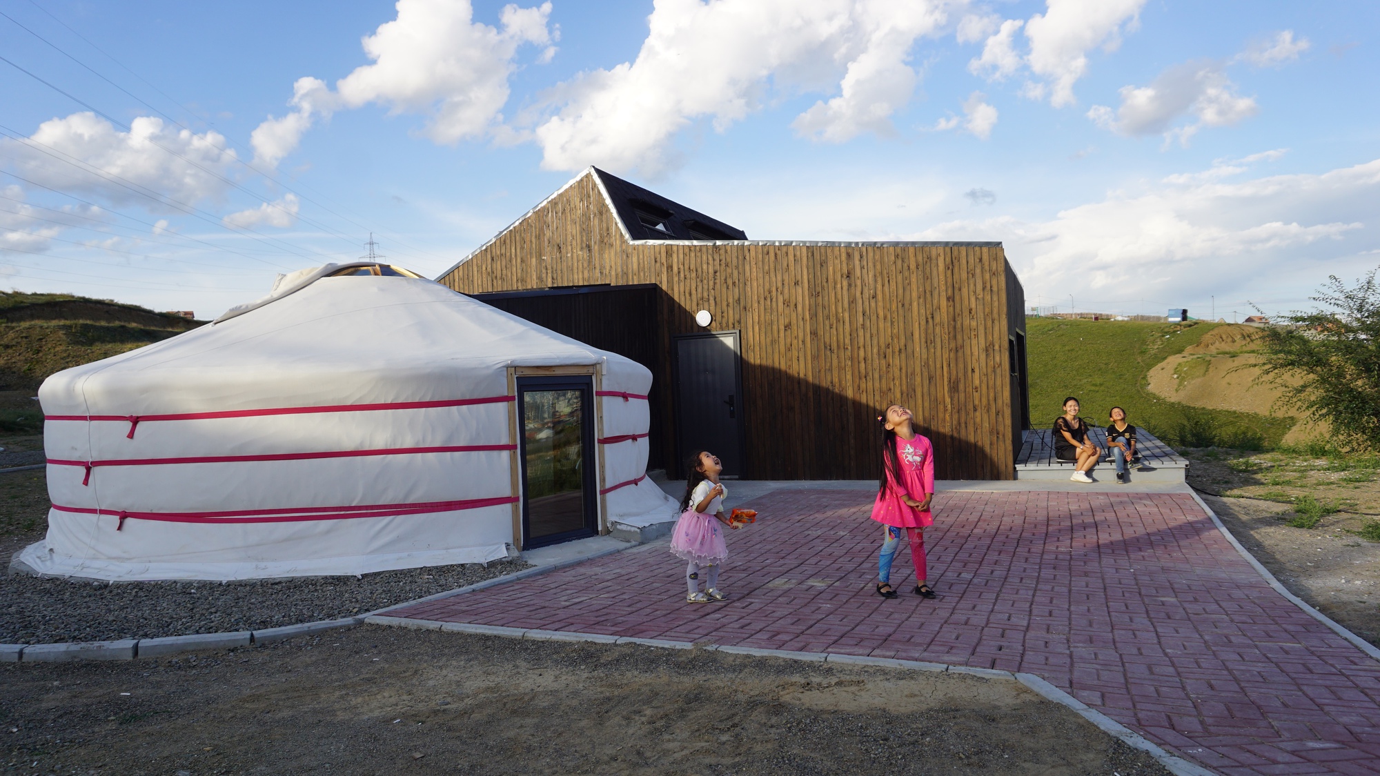 Ger Plug-In 3.0 / District Development Unit-24