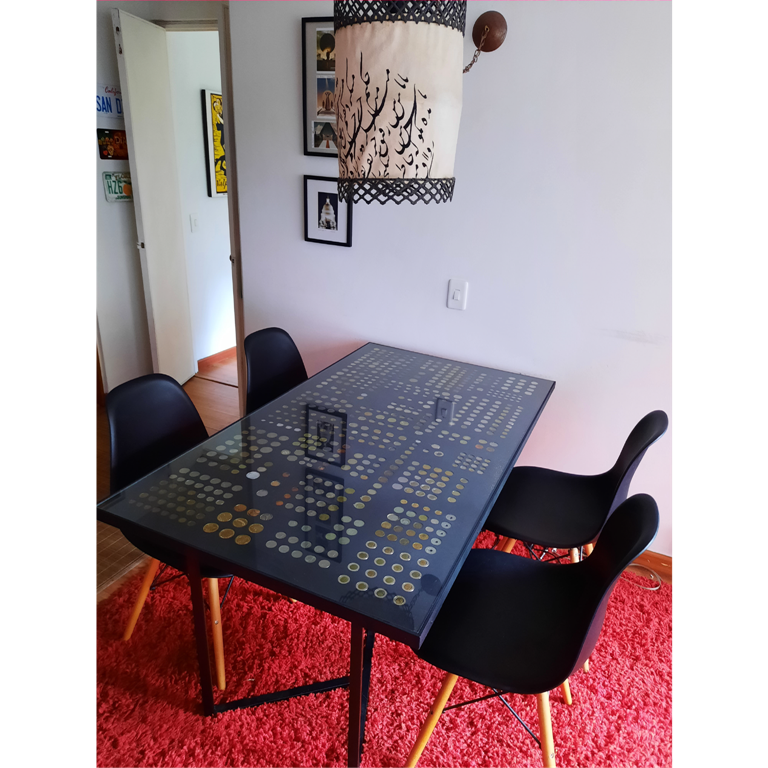 货币学会议桌-13