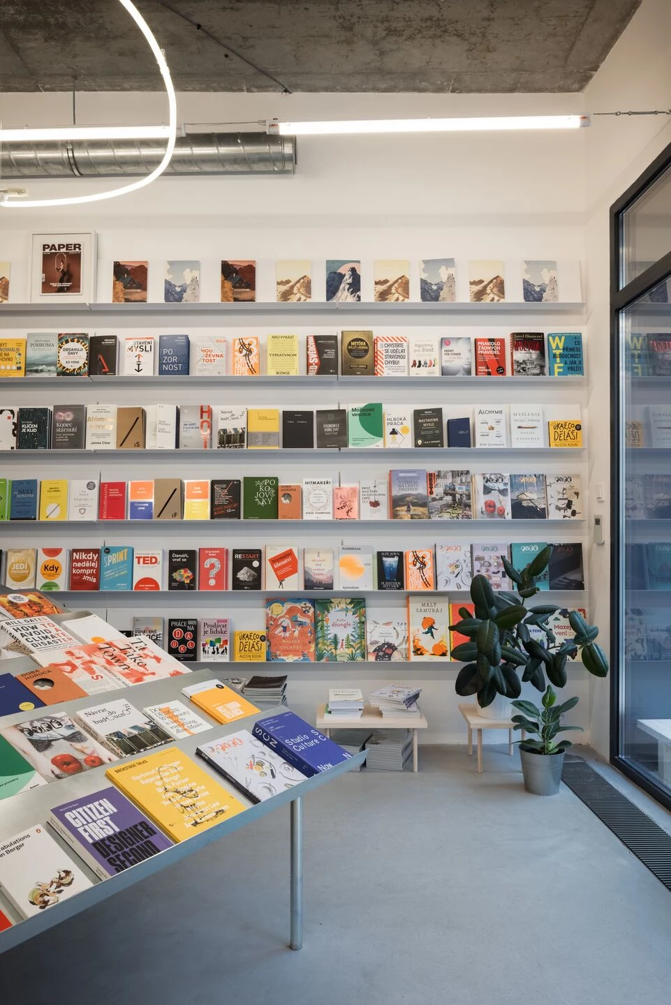 BROT 书店丨斯洛伐克布拉迪斯拉发丨Grau Architects-28