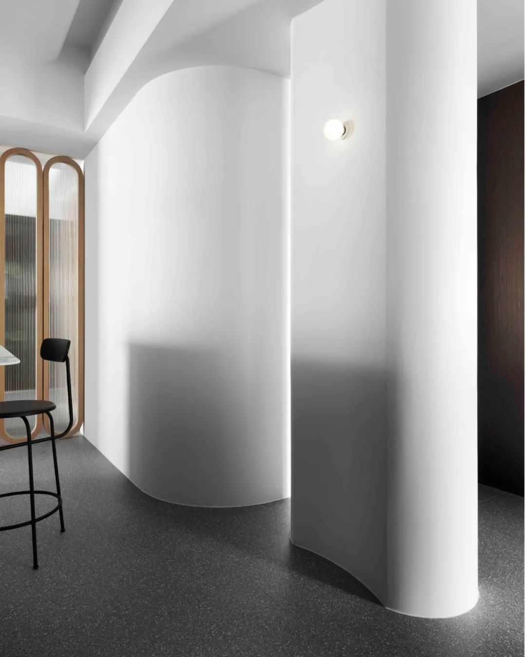 和谐共生 · 平静祥和空间设计丨地所设计-13