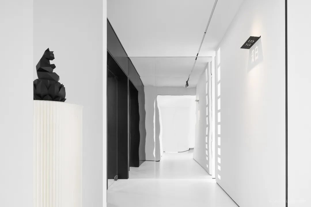 极简之境 · 探索现代办公空间的艺术与生活丨中国杭州丨喜叻设计-84