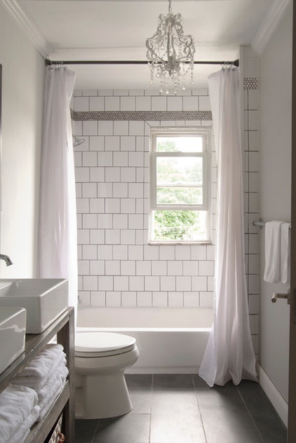 My Houzz: Surprise Revealed in a 1900s Duplex in Columbus  -  Decor Ideas-33