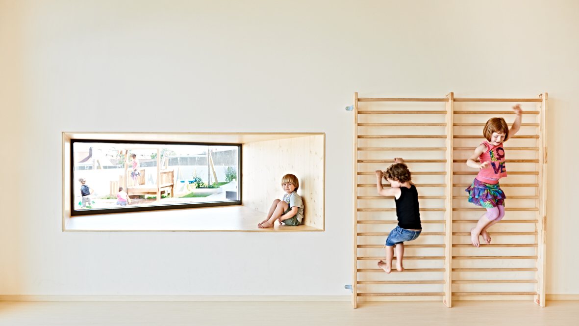 德国最高日托中心 · 纽伦堡“沃尔克 10”-17