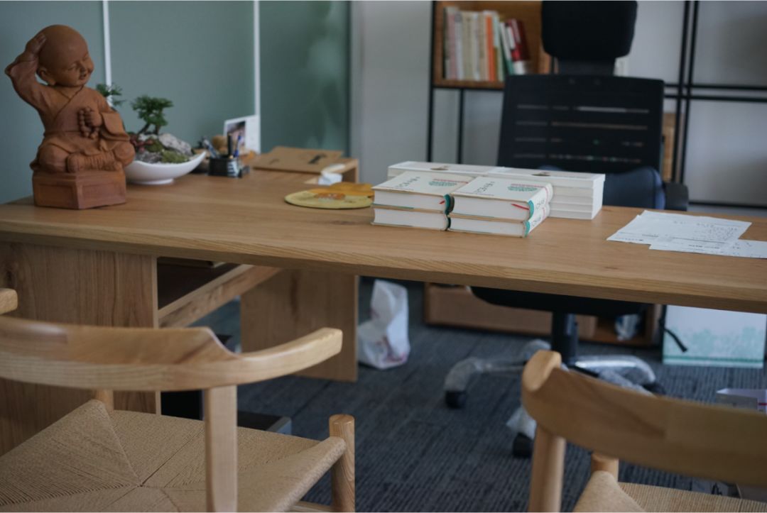 现代办公室中的古韵茶香-5