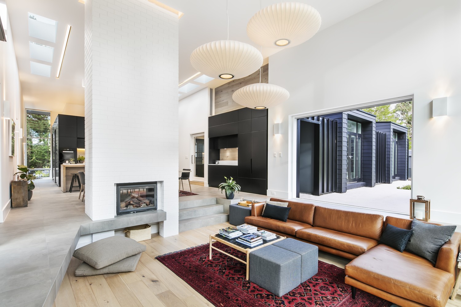 澳大利亚黑色系住宅设计-5