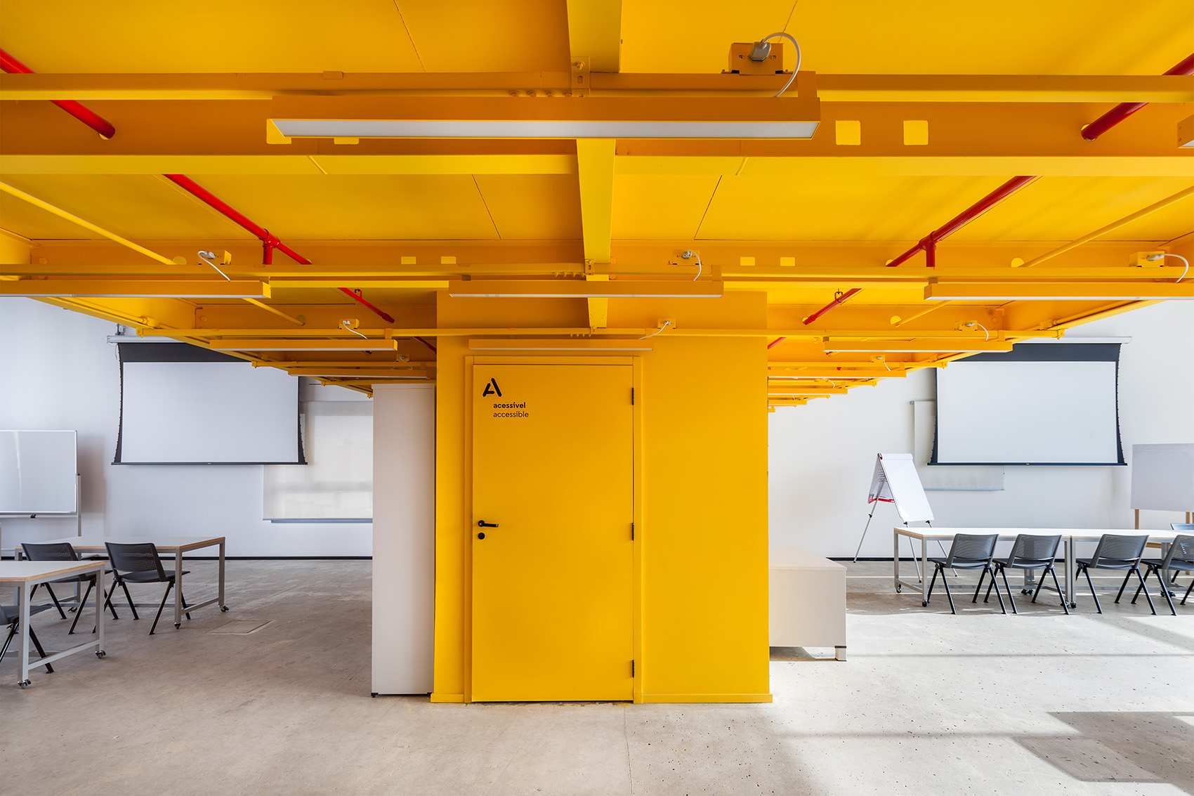 英国创意艺术大学(巴西圣保罗校区)/ FORM-31