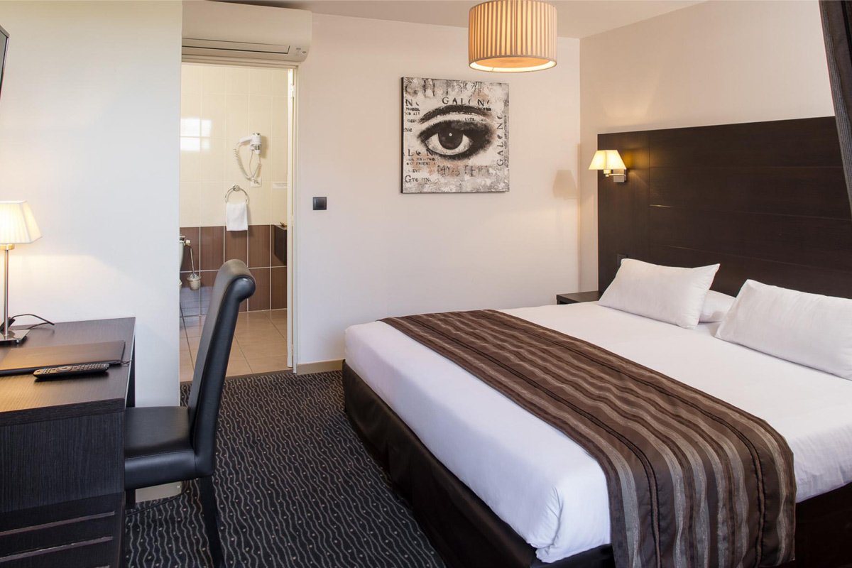 Hôtel restaurant Les Pierres Dorées | Poitoux -4