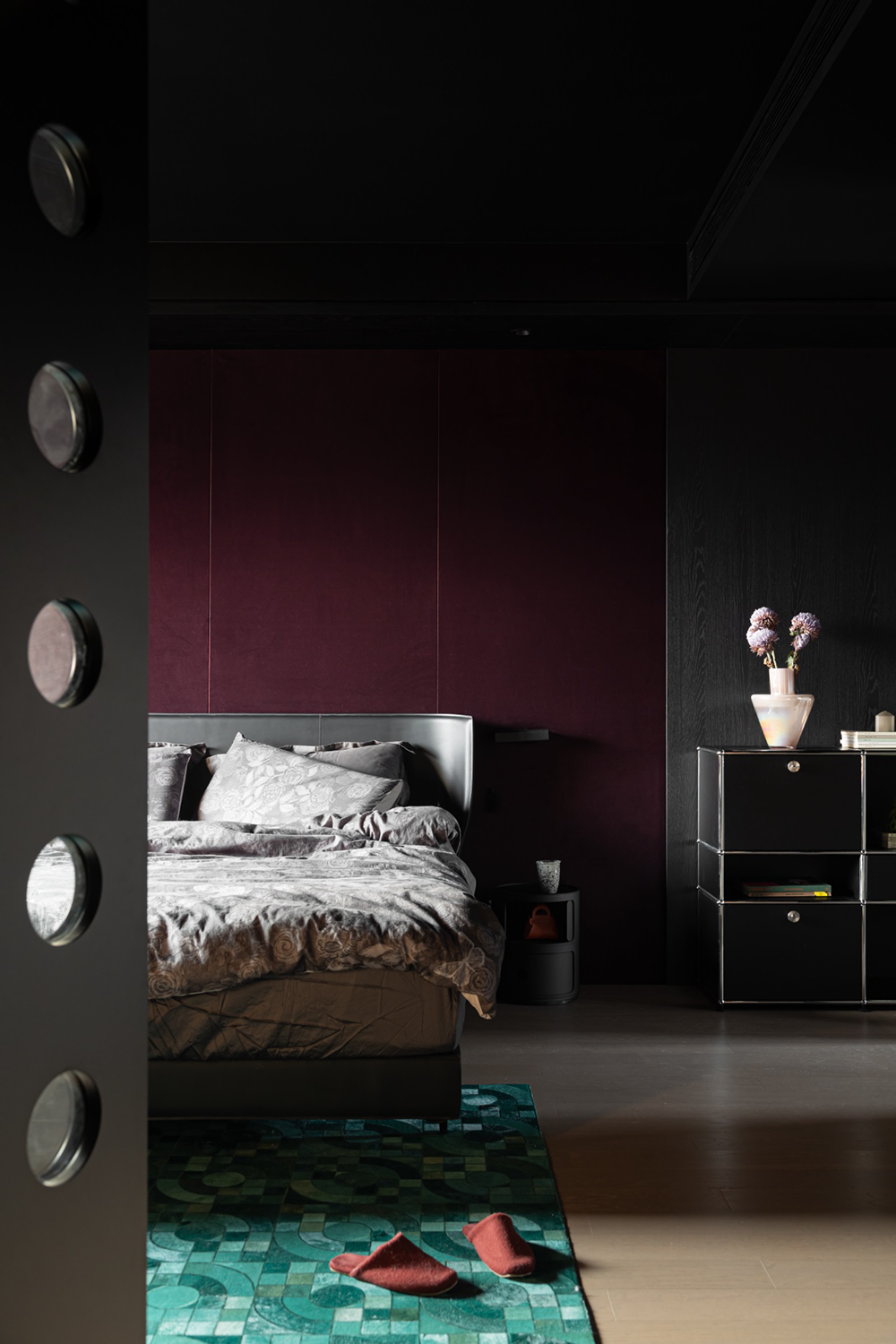 极简暗黑风:隐秘 · 深邃丨中国杭州丨有斯设计-49