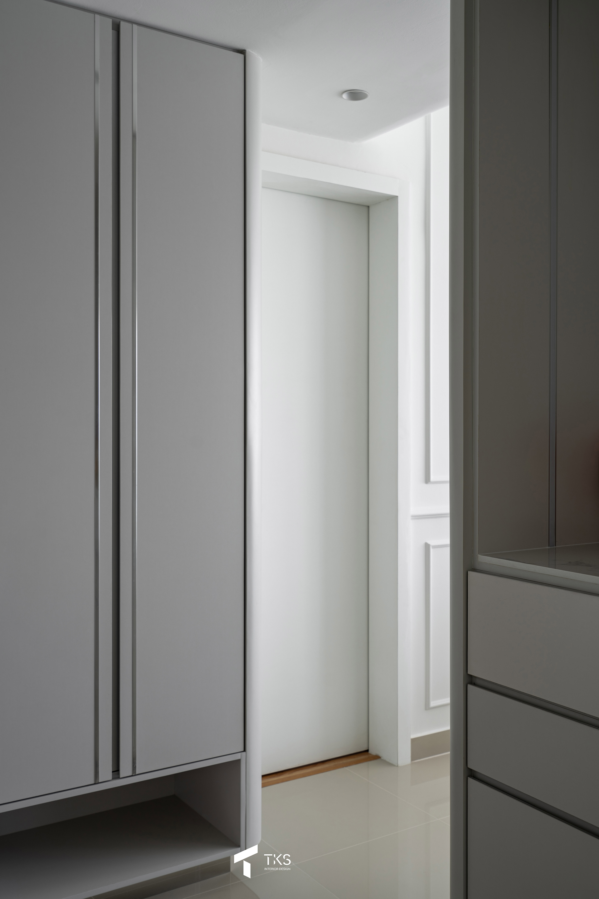 "Streamlined Contemporary French Design" @ EAST PARC-5