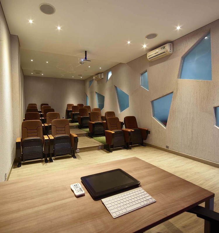 印度尼西亚 Jalan Sunda 的休闲办公空间-21