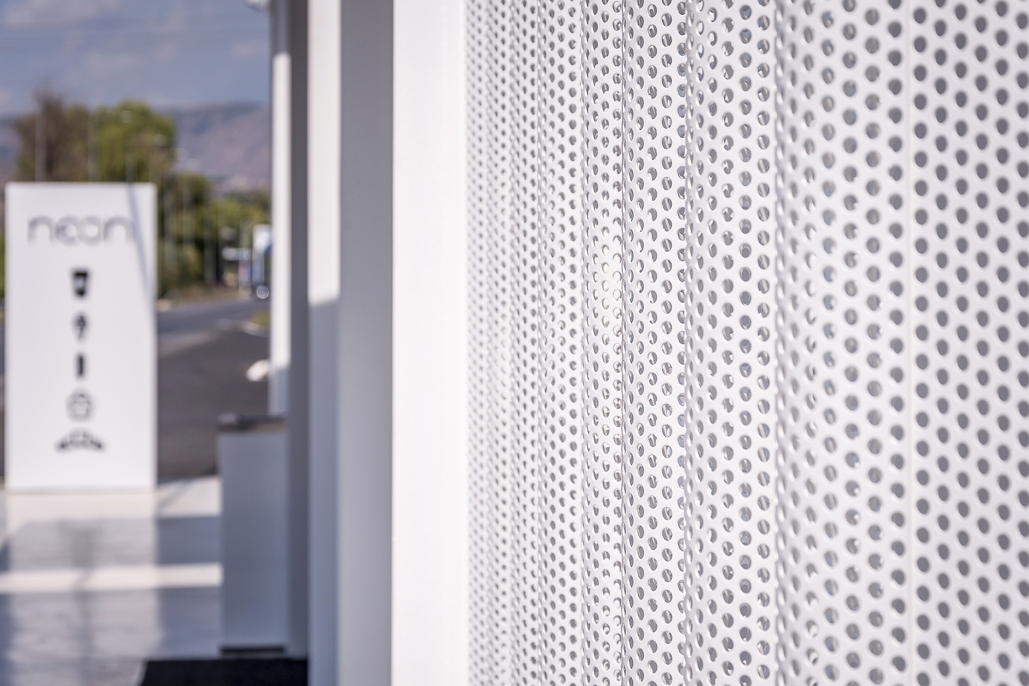 Neon Bakery & Coffee / Studio 2Pi Architecture-48