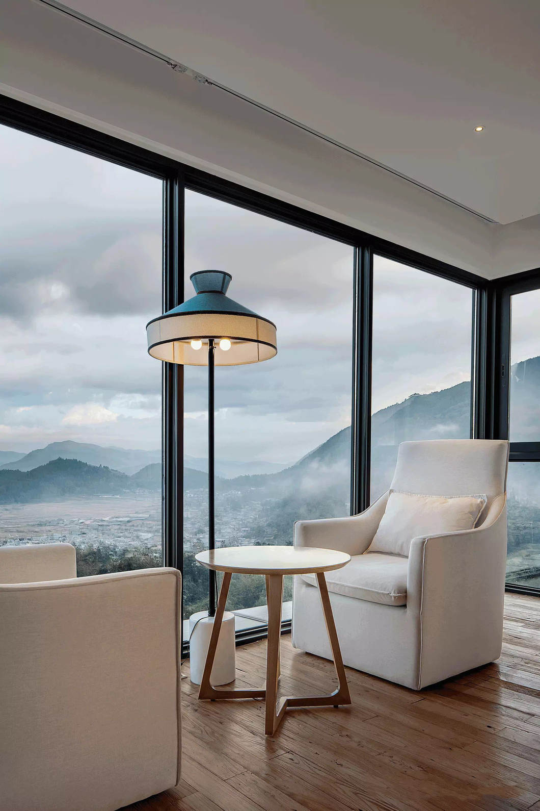 一处悬崖边上的酒店！ 张灿新作-42