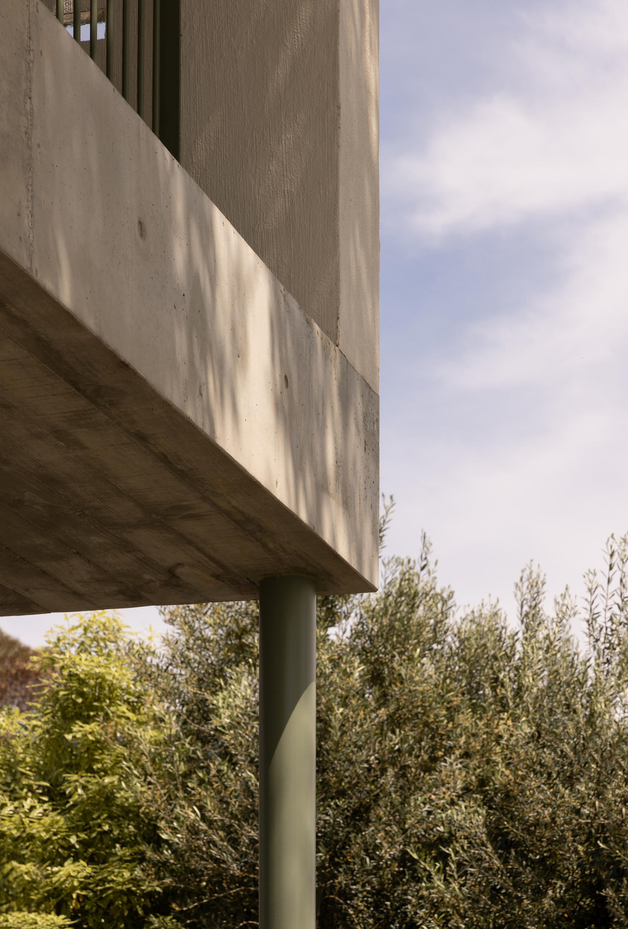 Horizon House    / InForm-45