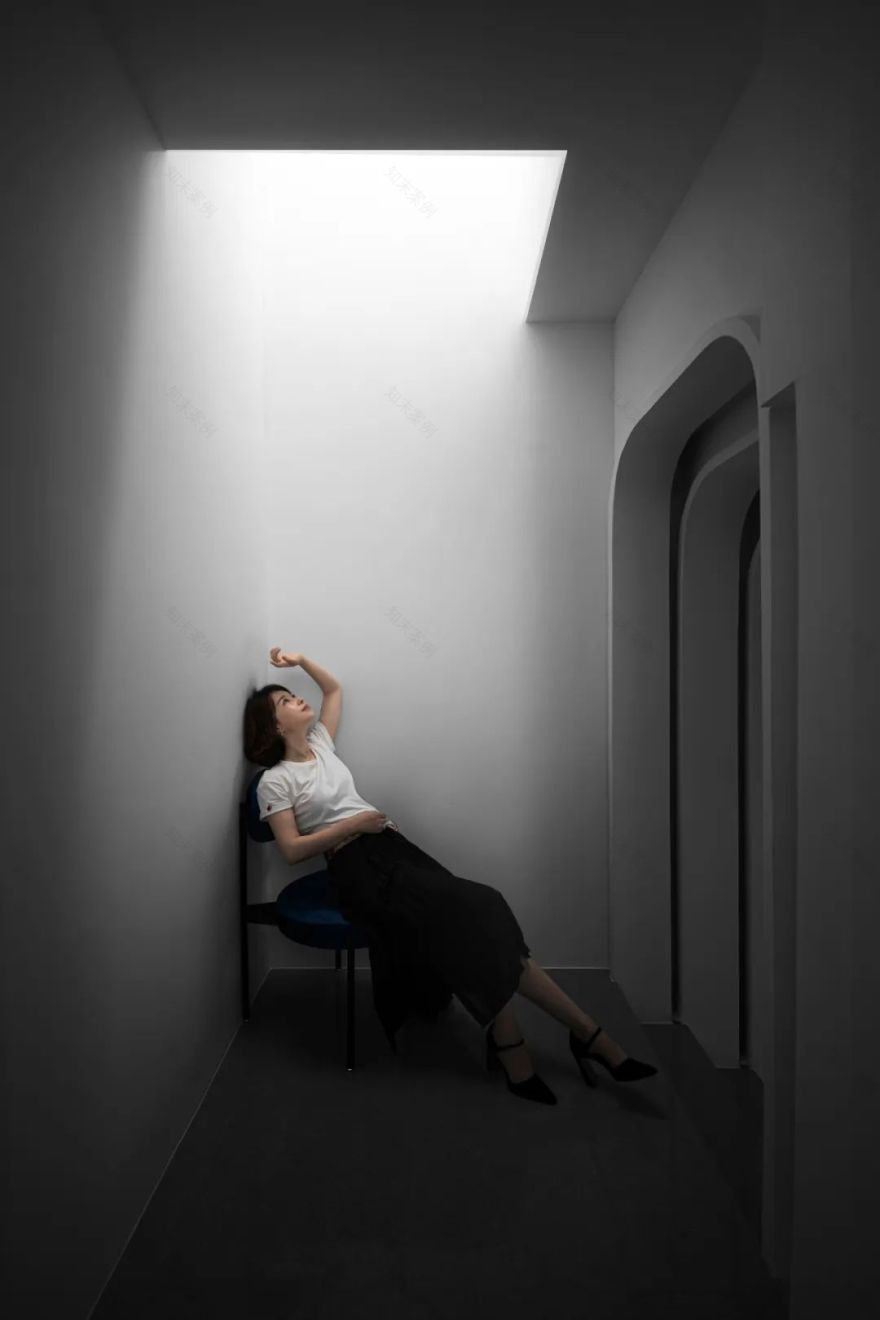 杭州恋燕紫涵“鸟巢”概念店,极简趣味与空间美学结合-0