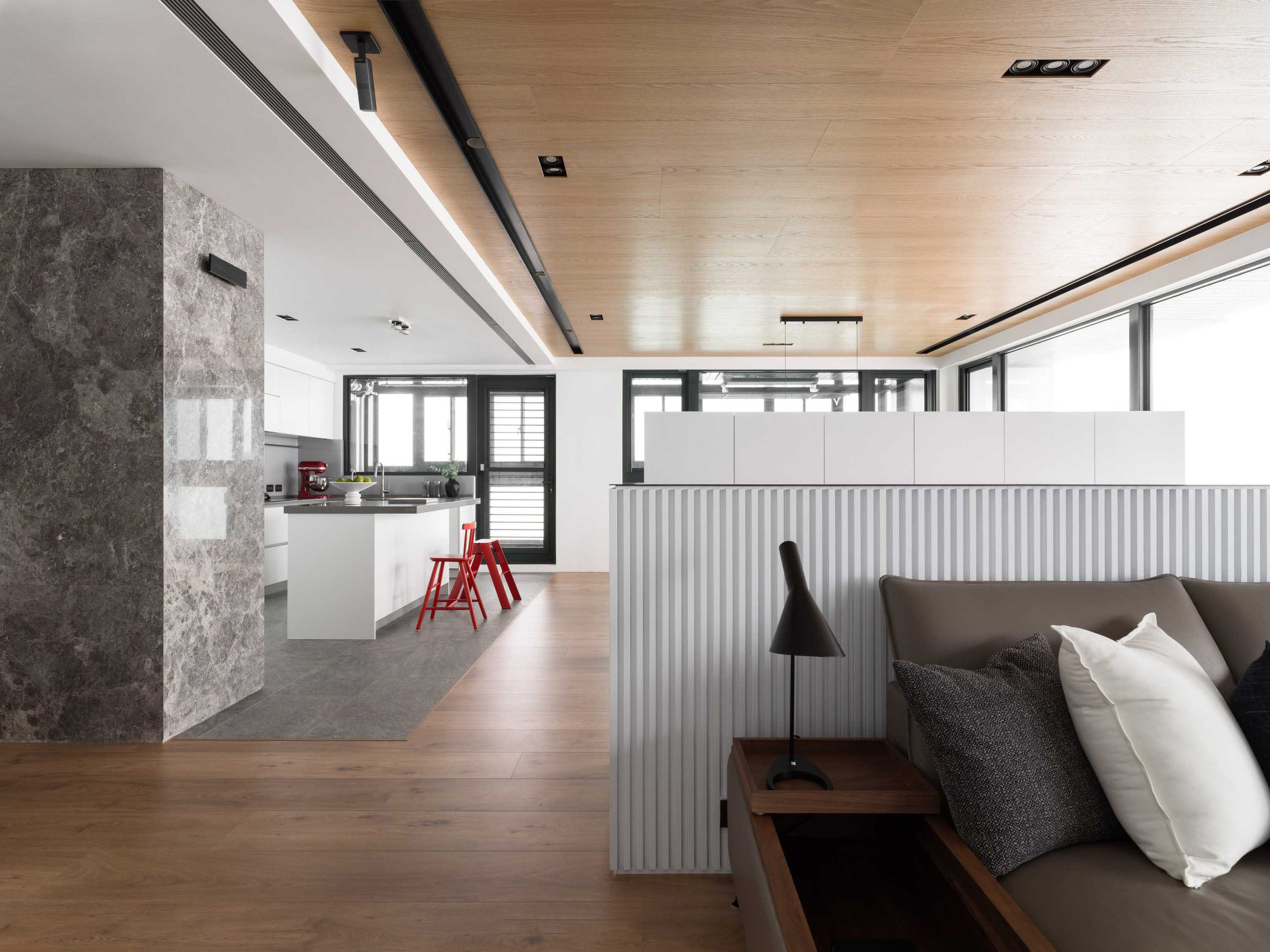 透·影空间设计 | 自然采光打造自由穿梭的白韵之境-8