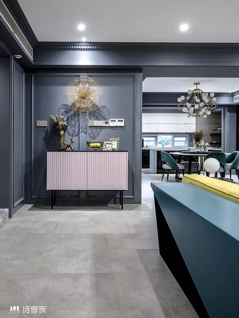 万科金域蓝湾 240㎡现代摩登家居,儿童元素与高级灰的惊艳碰撞-35