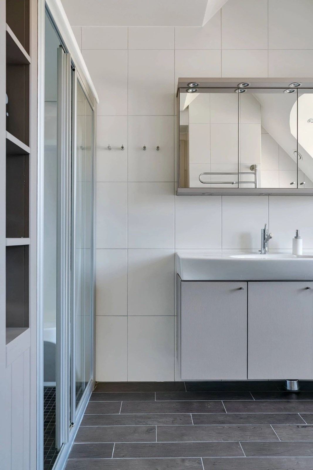 斯德哥尔摩阁楼变身现代温馨居-34