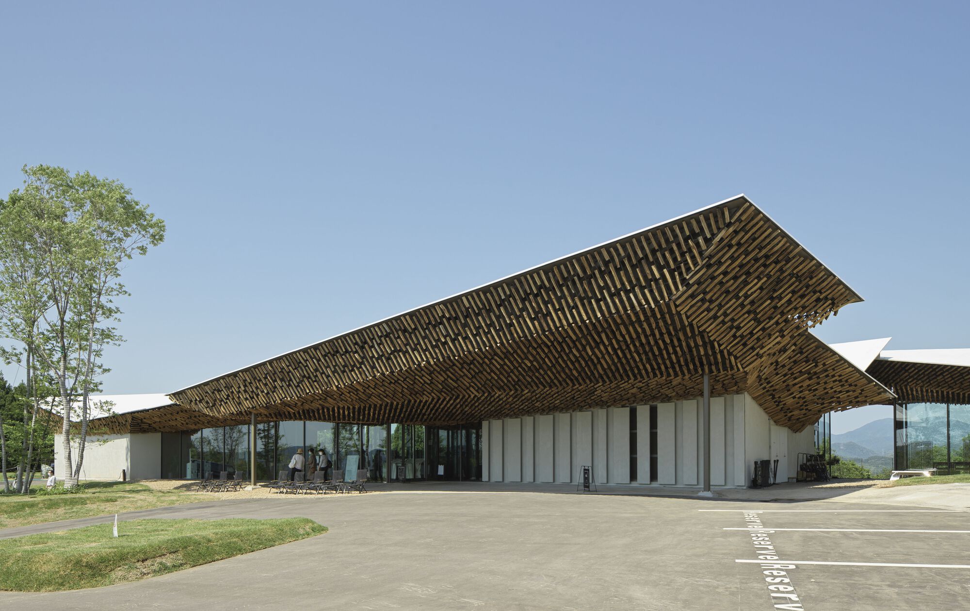 Snowpeak Field Suite 水疗中心总部丨日本丨Kengo Kuma & Associates-19