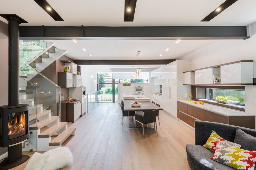 Renovation of a 1960’s Side Split Home in Toronto by Urbanscape Architects-10