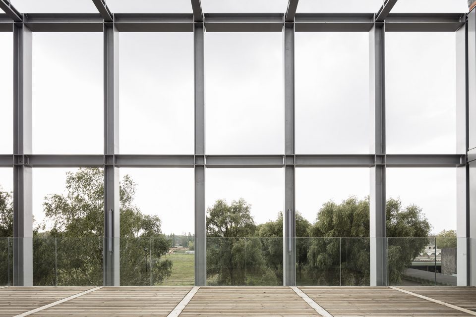 融入乡村环境的 ENSAE 学院,轻盈钢构展现简约抽象之美-57