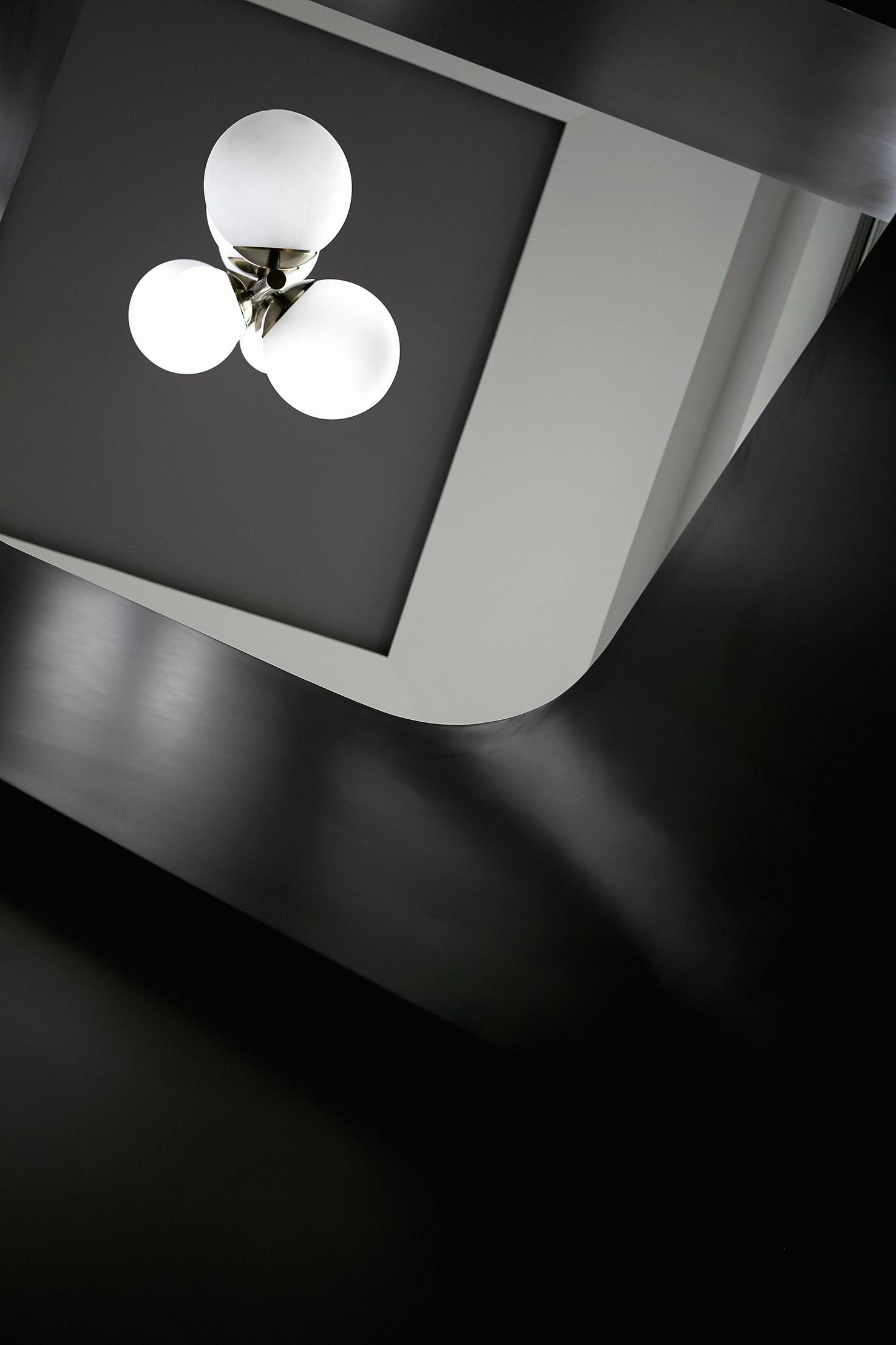 一位跨界设计师的高级灰设计，竟如此惊艳！！-51